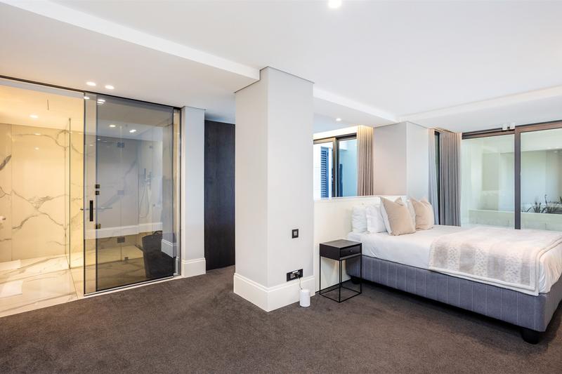 5 Bedroom Property for Sale in Bantry Bay Western Cape